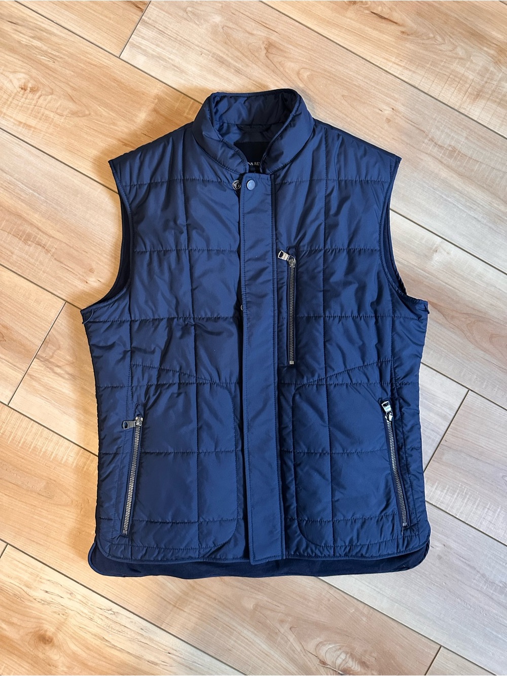 Banana Republic Men's Quilted Navy Zip Vest